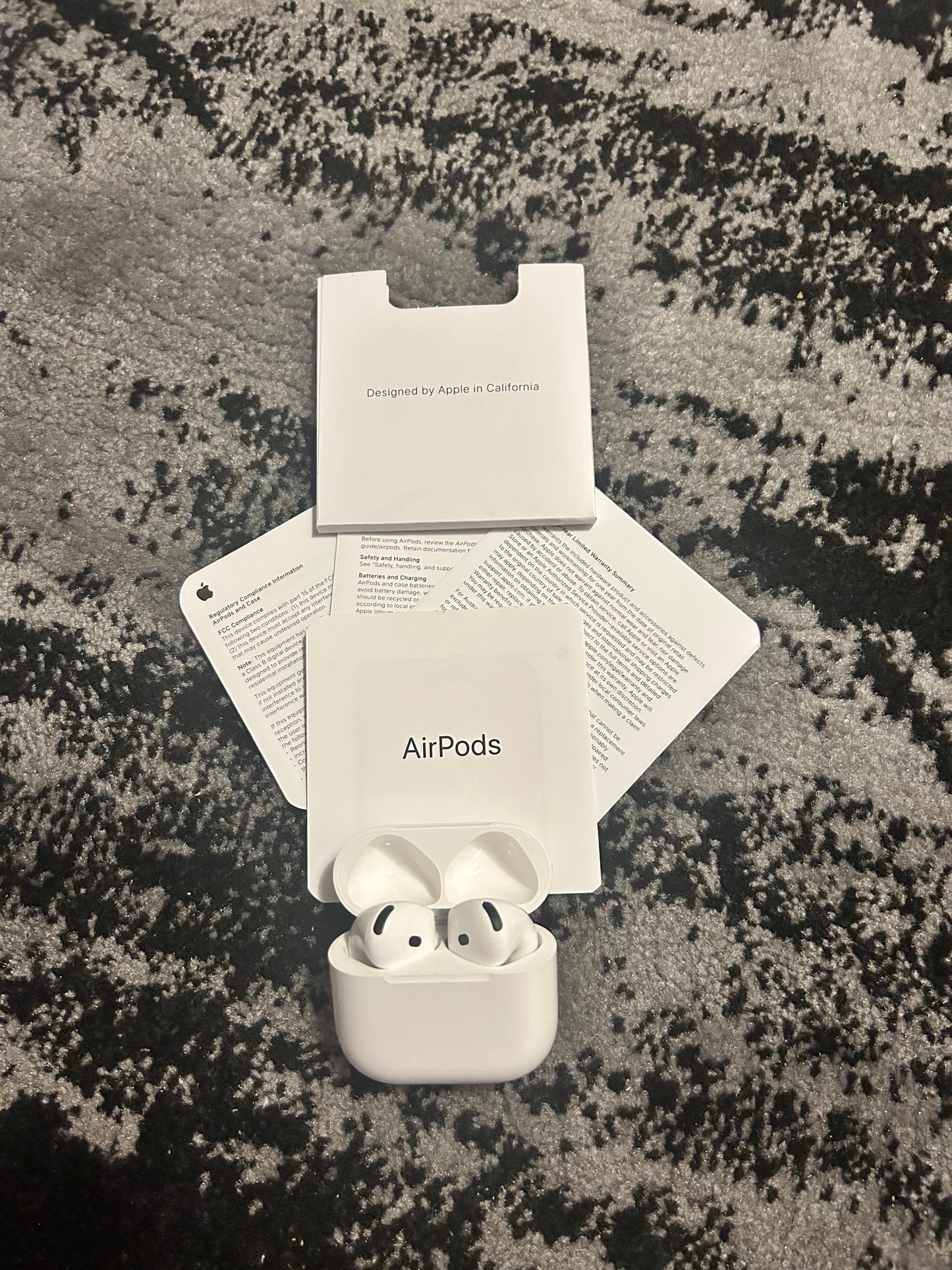 AirPods 4 ANC